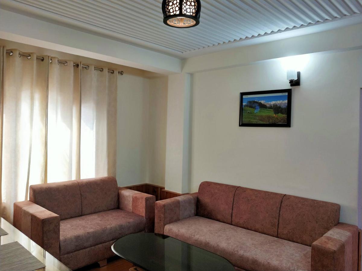 Neha Homestay Shimla Eksteriør billede